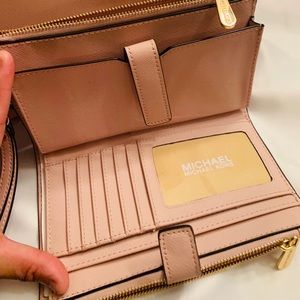 Mk purse with wallet